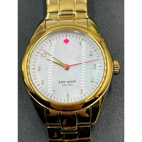 Kate Spade New York 0027
Women\'s Gold Stainless Steel
Analog Seaport Watch EY582 main image 4